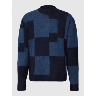 Swetry męskie - Sweter z dzianiny z dodatkiem wełny i wzorem w kratę - MCNEAL - grafika 1