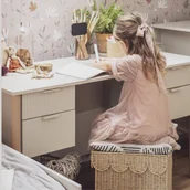 Łóżeczka i kojce - Biurko Miloo ryflowane beżowe - miniaturka - grafika 1