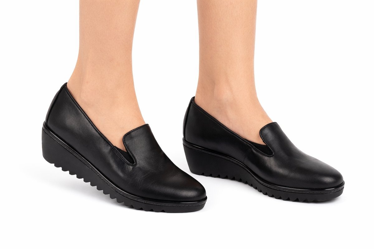 THE FLEXX CZARNE PÓŁBUTY NA KOTURNIE SKÓRZANE GŁADKIE 41 3DA