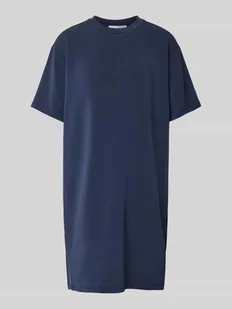 Sukienka T-shirtowa z okrągłym dekoltem model ‘TENNY’ - Sukienki - miniaturka - grafika 1