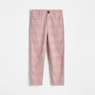 Spodnie i spodenki dla dziewczynek - Reserved Cygaretki w kratę - Różowy - grafika 1