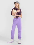 Spodnie i spodenki dla dziewczynek - 4F Spodnie dresowe joggery dziewczęce - fioletowe 122 (6-7 lat) - miniaturka - grafika 1
