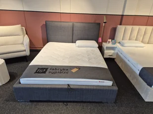 Łóżko RIGA 160x200 z pojemnikiem z ekspozycji Siedlce - Dom i wnętrze OUTLET - miniaturka - grafika 1