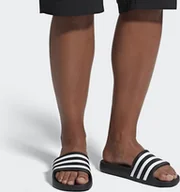Klapki i japonki męskie - Adidas Klapki męskie Adilette Aqua czarne r. 44.5 (F35543) - miniaturka - grafika 1