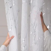 Firany - Firana gotowa na przelotkach, kolor biały ze srebrnymi przetarciami imitującymi marmur, rozmiar 140x250 cm, Srebrny marmurek - miniaturka - grafika 1