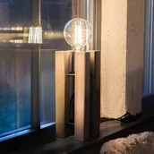 Lampy stojące - Markslöjd Lampa stołowa Lodge, wysokość 36 cm, brąz, drewno - miniaturka - grafika 1