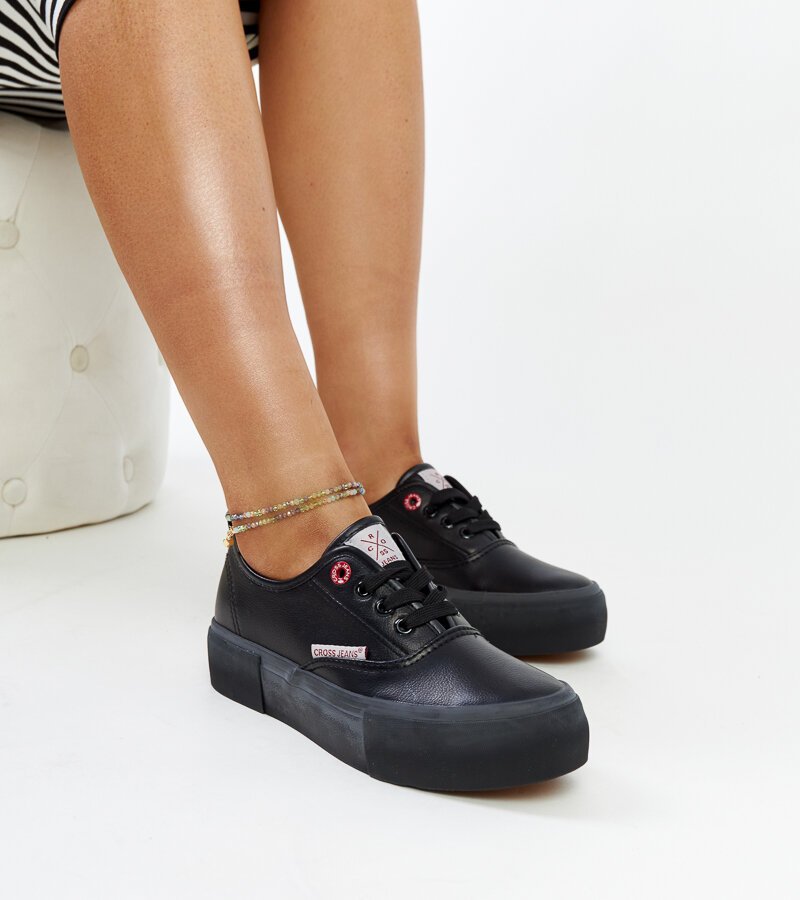 Czarne damskie trampki CROSS JEANS-37