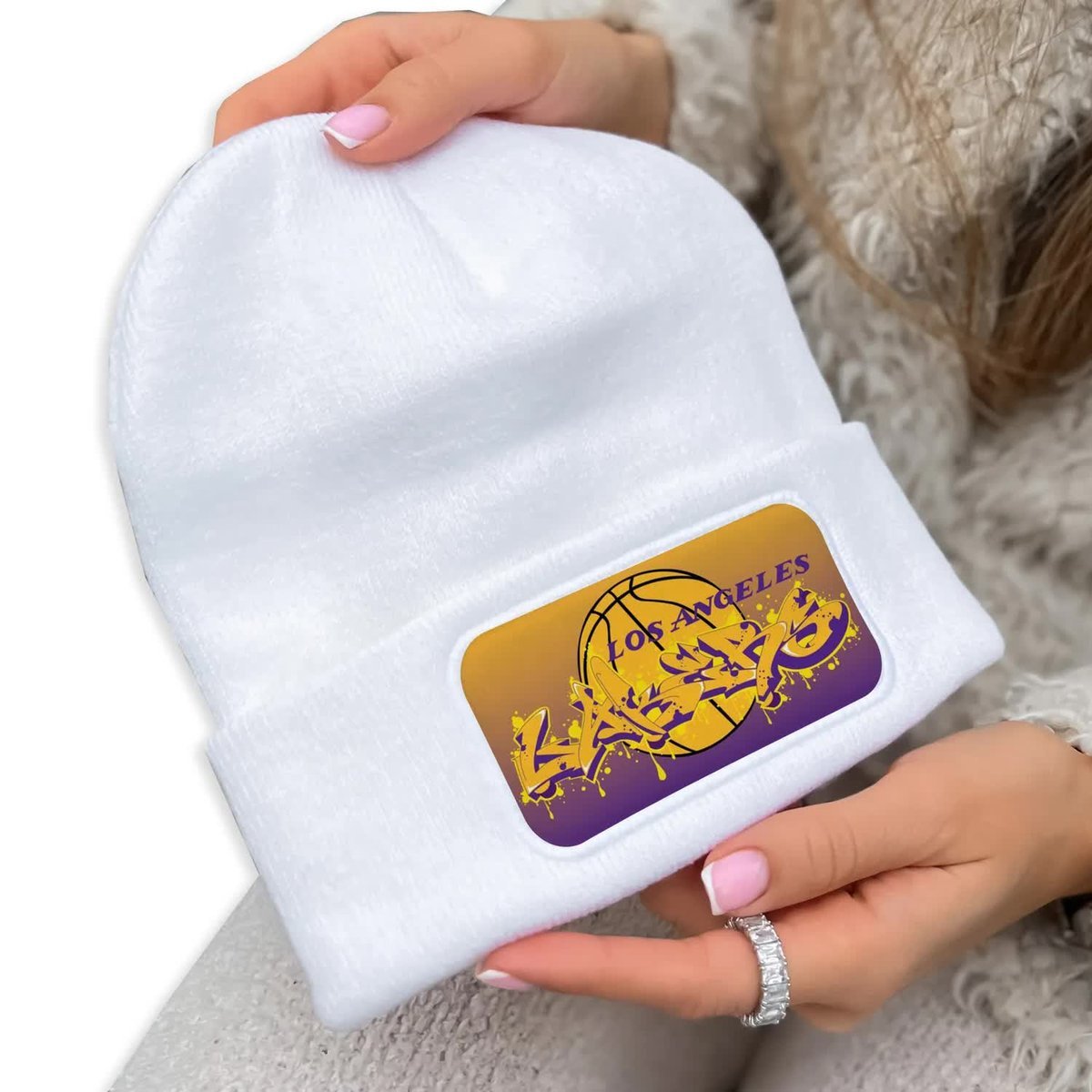 Czapka Jesienna Bawełniana ZIMOWA Biała Beanie LAKERS Na Prezent Wzory