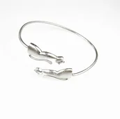 Bransoletki - Bransoletka srebrna - Małe koty białe - miniaturka - grafika 1