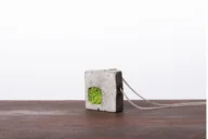 Wisiorki - Wisior kwadrat z chrobotkiem- jasny - miniaturka - grafika 1