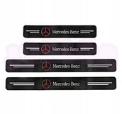 Akcesoria motoryzacyjne - OCHRONNE nakładki NAKLEJKI folia NA PROGI logo MERCEDES BENZ carbon 4 szt. - miniaturka - grafika 1