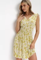 Sukienki - Żółta Sukienka Mini z Gumkami w Pasie i Kopertowym Dekoltem w Kwiaty Ladgerda - miniaturka - grafika 1