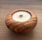 Świece - Naturalna świeca sojowa w drewnie oliwnym DOO-12 - miniaturka - grafika 1