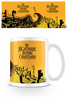 Kubki - The Nightmare Before Christmas Nightmare Before Christmas cmentarz sceny Kubek z ceramiki, wielokolorowy MG24420 - miniaturka - grafika 1