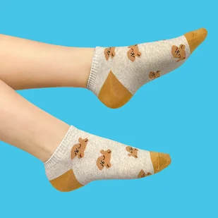 Beżowe skarpetki z pudlem toy - Skarpetki damskie Beżowe skarpetki z pudlem toy - Skarpetki damskie - miniaturka - grafika 1