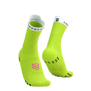 COMPRESSPORT Skarpetki do biegania wysokie ProRacing Socks V4 safe yellow/white - Skarpetki sportowe męskie - miniaturka - grafika 1