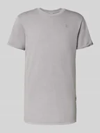 Koszulki męskie - T-shirt z detalem z logo i okrągłym dekoltem - miniaturka - grafika 1
