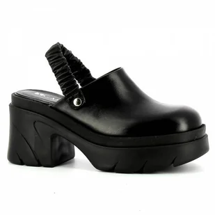 Kryte klapki na platformie CARINII - Carinii - Klapki i japonki damskie - miniaturka - grafika 1