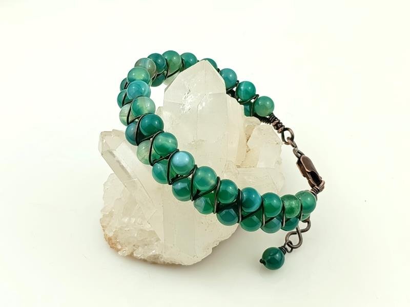 Bransoletka miedziana z agatem, obwód od 16 do 17.5 cm, waga 19 gram, znak Byka, Skorpiona, Bliźniąt, rękodzieło