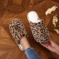 Kapcie damskie - TEMU Damskie Pluszowe Kapcie z Leopard Print - Przytulne, Podeszwy Jak Mokasynki i Biała Obróbka na Każdą Porę Roku, Szeroki Pas Zamknięty Nosek (Nie - miniaturka - grafika 1