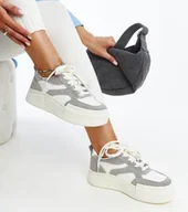 Sneakersy damskie - Szaro-białe skórzane sneakersy na grubej podeszwie Kawthar-39 - miniaturka - grafika 1