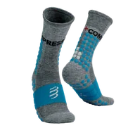 Skarpetki sportowe męskie - COMPRESSPORT Skarpetki do biegania ULTRA TRAIL SOCKS szaro-niebieskie - miniaturka - grafika 1