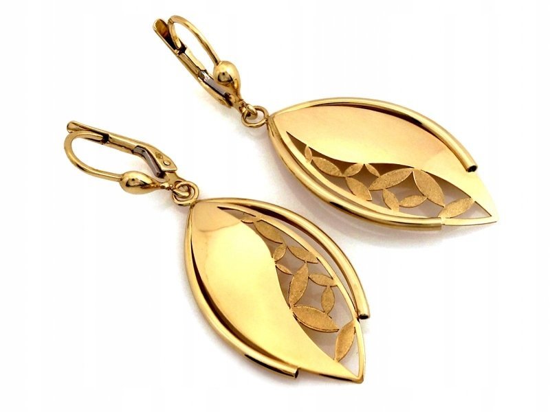 Złote kolczyki wiszące 585 z ażurowym wzorem z satynową powierzchnią 14kt