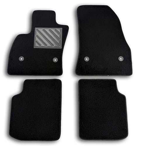 Dywaniki do Fiat 500L, Cross, Wagon, Restyling od 2017 - na miarę, antypoślizgowe gumowe, wzmocnione bicie, Przyciski mocujące