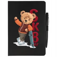 Zeszyty szkolne - NOTES CZARNY A5 LINIA+ DŁUGOPIS MIŚ SKATER Wzory - miniaturka - grafika 1