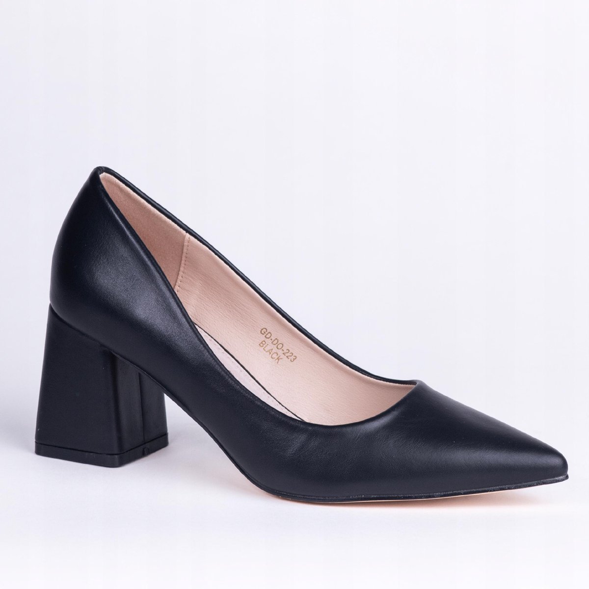 Czółenka damskie GOODIN GD-DO-223 skóra klasyczne aplikacja czarne 39