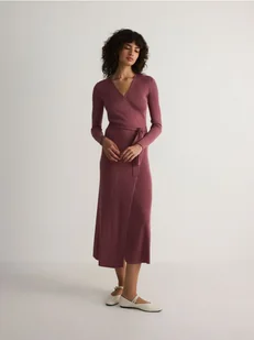 Reserved - Kopertowa sukienka midi z wiskozy - brudny róż - Sukienki - miniaturka - grafika 1