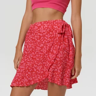 Spódnice - Sinsay - Spódnica mini w kwiaty - Różowy - grafika 1