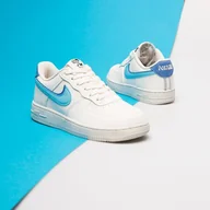 Buty dla chłopców - NIKE AIR FORCE 1 LV8 2 PS - miniaturka - grafika 1