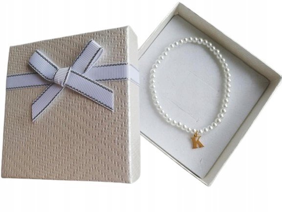 Bransoletka Na Gumce Małe Perły Z Literką Ze Stali Wszystkie Litery Komunia