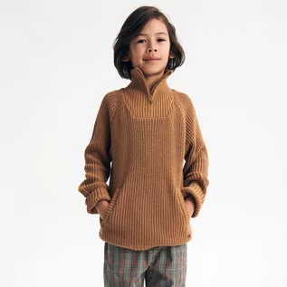 Swetry dla chłopców - Reserved - Strukturalny sweter ze stójką - Beżowy - grafika 1