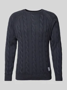 Sweter z dzianiny ze ściegiem warkoczowym model ‘Camdem’ - Swetry męskie - miniaturka - grafika 1