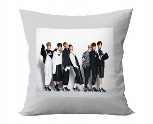 PODUSZKA PERSONALIZOWANA BTS MUZYKA POMYSŁ NA PREZENT SUPER WZORY - Kołdry i poduszki dla dzieci PODUSZKA PERSONALIZOWANA BTS MUZYKA POMYSŁ NA PREZENT SUPER WZORY - Kołdry i poduszki dla dzieci - miniaturka - grafika 1