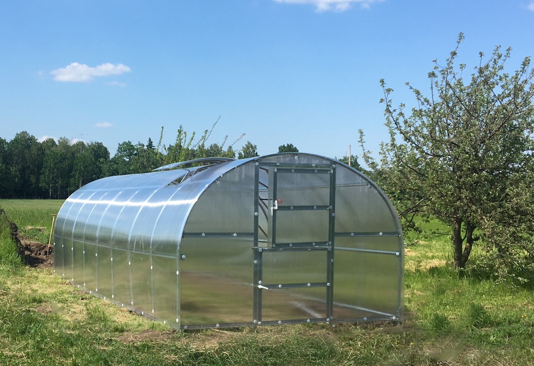 Szklarnia BALTIC LT 3x10m (dł. x szer.) z poliwęglanu 6 mm.