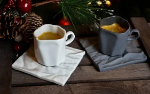 Filiżanka do espresso Pogięta 100 ml ze spodkiem biała CDC1 - Filiżanki - miniaturka - grafika 1