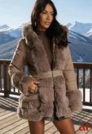 Kurtki damskie - Ciemnobeżowa Kurtka o Taliowanym Kroju z Paskiem Kapturem i Futerkiem Ranalia - miniaturka - grafika 1