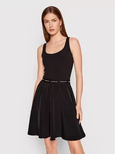 Sukienki - Calvin Klein Jeans Sukienka codzienna J20J218348 Czarny Regular Fit - grafika 1