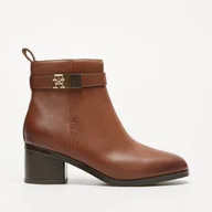 Botki damskie - TOMMY HILFIGER TH LOGO MID HEEL BOOTIE - Tommy Hilfiger - miniaturka - grafika 1