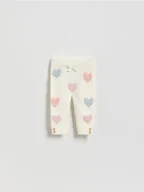 Komplety dla niemowląt - Reserved - Dzianinowe spodnie w serca - złamana biel - miniaturka - grafika 1