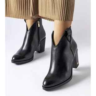 Czarne skórzane ocieplane botki Karino - Botki damskie - miniaturka - grafika 1