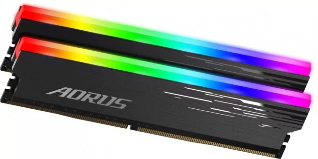 Gigabyte AORUS RGB Memory 16 Go (2 x 8 Go) DDR4 3333 MHz CL18 
