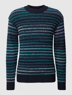 Swetry męskie - Sweter z dzianiny w paski - grafika 1