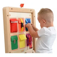Tablice dla dzieci - Masterkidz Kieszonki Do Zamykania i Otwierania Zamki Tablica Ścienna Masterkidz ME12517 - miniaturka - grafika 1