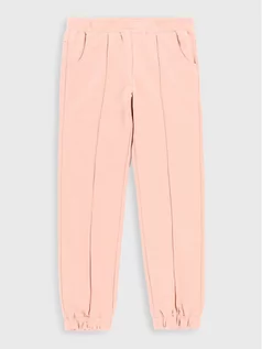 Spodnie i spodenki dla dziewczynek - Coccodrillo Spodnie dresowe ZC2120101ROJ Różowy Regular Fit - grafika 1
