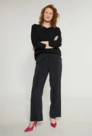 Swetry damskie - Sweter damski z ozdobnym wiązaniem - Monnari - miniaturka - grafika 1