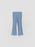 Spodnie i spodenki dla dziewczynek - Reserved - Prążkowane spodnie flare - niebieski - miniaturka - grafika 1